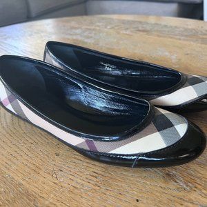 Ladies BURBERRY Ballet Flats Shoes Size 6.5 - Made in Italy